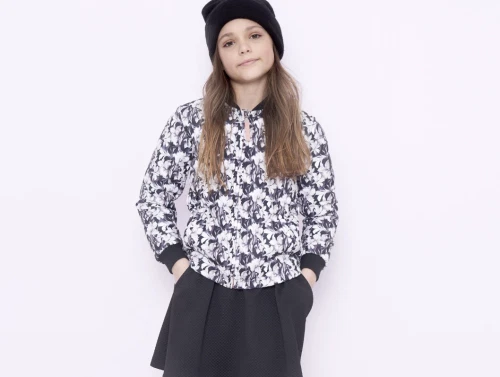 Petit by Sofie Schnoor termojakke black flower